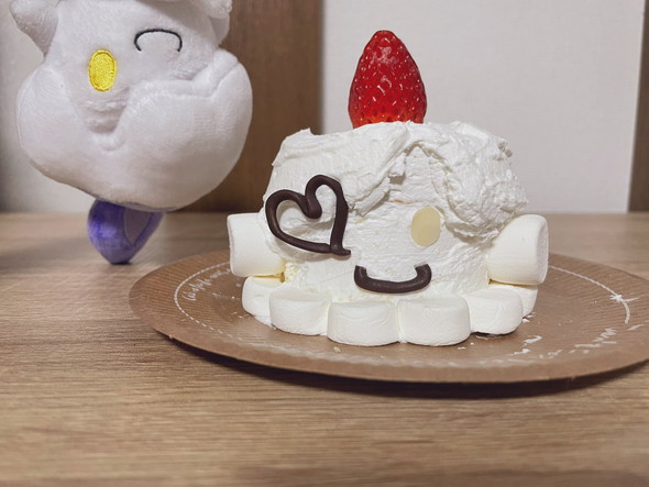 ポケモン「ヒトモシ」モチーフのケーキ