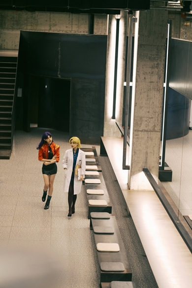 再現度が高いエヴァのリツコ＆ミサトのコスプレがすごい