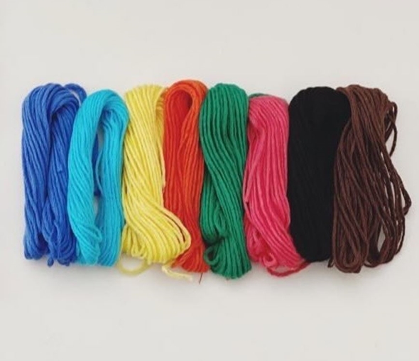 ほぼダイソーの刺しゅう糸で作った「たべっ子どうぶつ」パッケージ