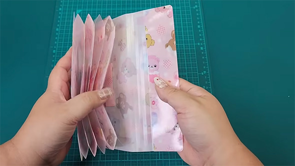 通帳ケースを組み立てた