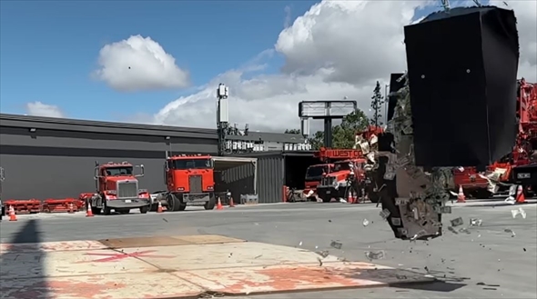 実験：レーザーVS雷