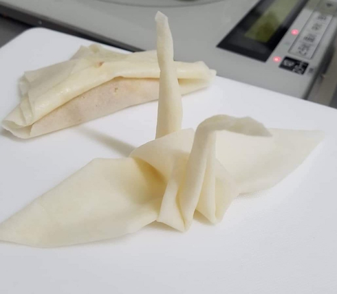 春巻きの折り鶴