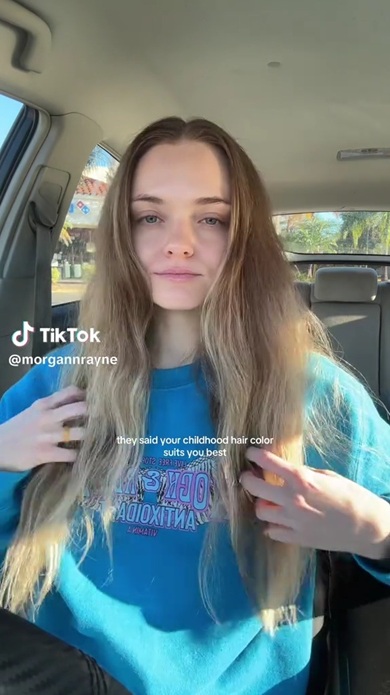 髪色を変えるのが怖かった女性が思い切ってカラーチェンジ