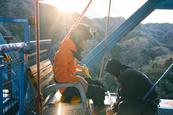 【PR】 LINEマンガ ｗebtoon バンジージャンプ