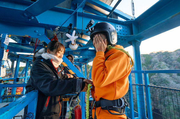 【PR】 LINEマンガ ｗebtoon バンジージャンプ