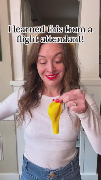 風船を持つ投稿者