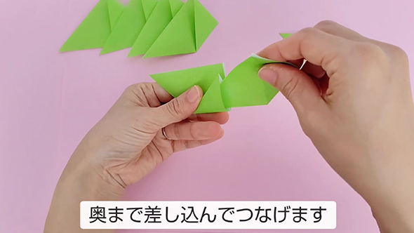 簡単かわいいへびリースの作り方