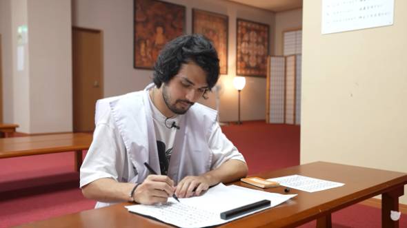 日本で僧侶の修行を体験する