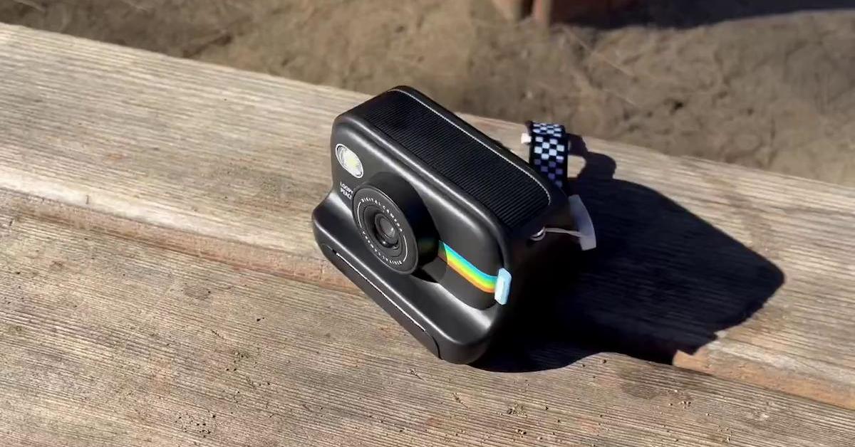 チェキ”じゃない……だと…… その場で即写真が印刷される“予想外の