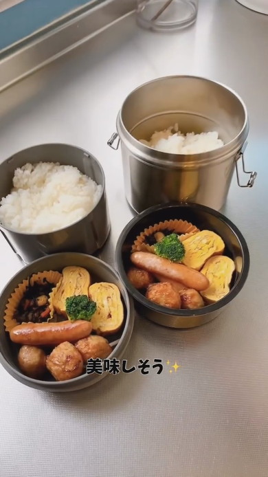 母に代わってお弁当を作る高校生の長男