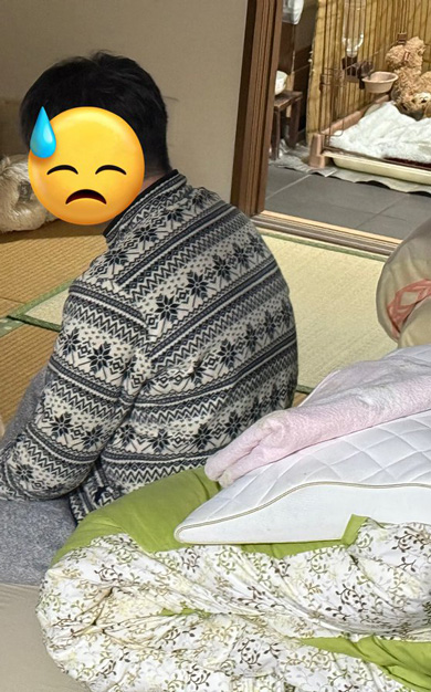 パパさんと結託する柴犬