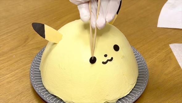 ピカチュウのクリスマスケーキがかわいすぎる