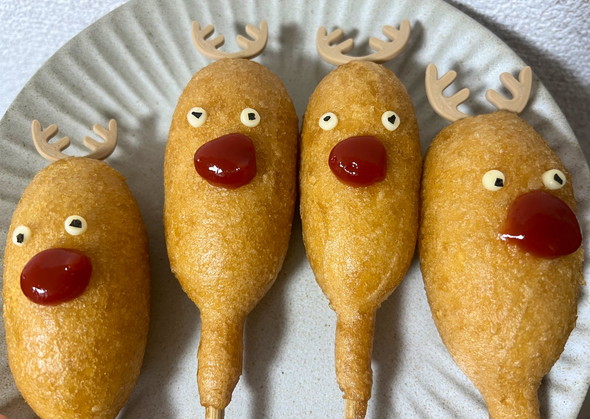 クリスマス仕様のアメリカンドッグ