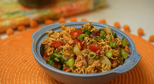 ネパールのアレンジ麺