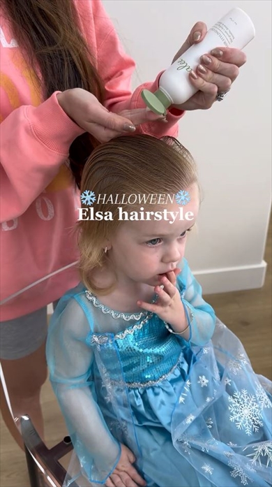 女の子が「アナ雪」のエルサ風の髪型にセットすると……