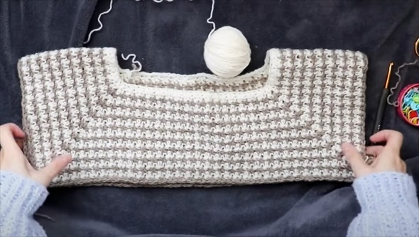 セリアの毛糸を編んでいくと