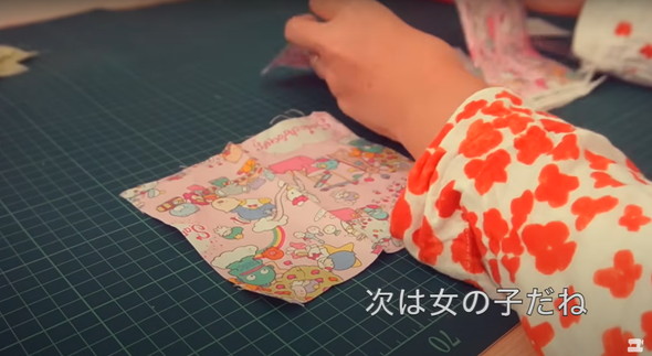 はぎれ山から24個のバッグを作る