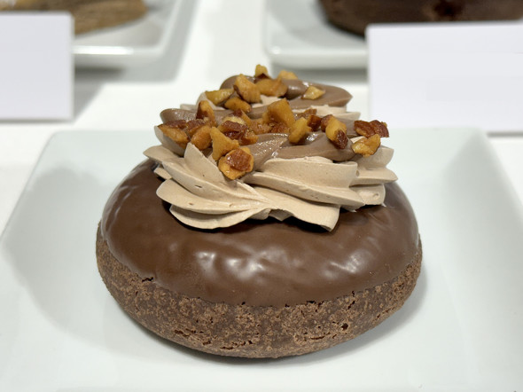  ミスタードーナツ ピエールマルコリーニ ミスド チョコ バレンタイン 期間限定 コラボ