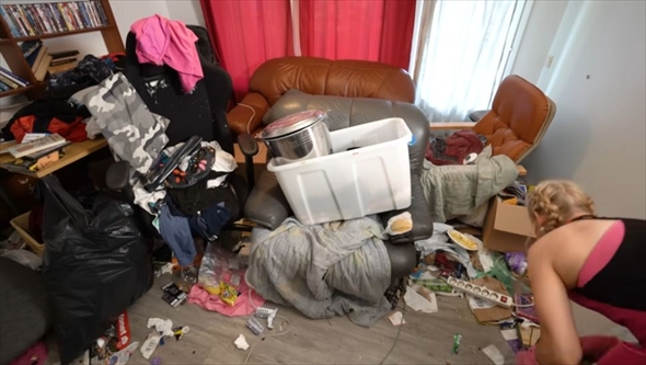 たった1年で……夫妻の汚部屋を掃除の女王が大掃除