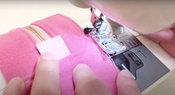 ウールのハギレでポーチ作り