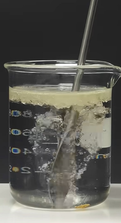 奇妙なものができる実験01