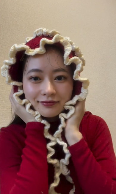 フリフリのマフラーを編む