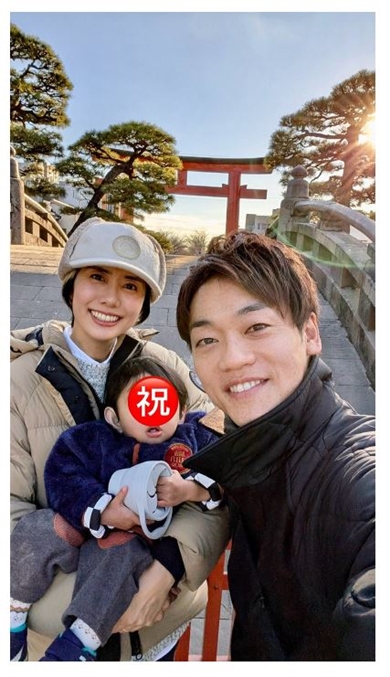 山崎夕貴とおばたのお兄さんと子ども