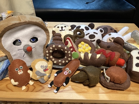 祖母が孫のために作ったパンどろぼうグッズがすごい