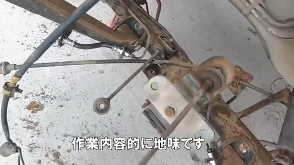 サンバートライを復活させるため地道に細かいパーツを付け替える