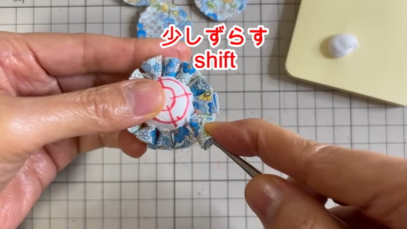 ハギレで作る花のブローチの解説