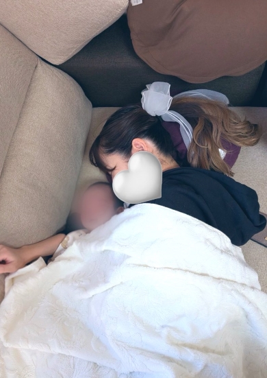 赤ちゃんと一緒のお手本写真