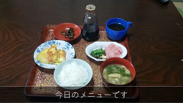 93歳のおばあちゃんが作ったボリュームたっぷりな1人前かんたん夕食