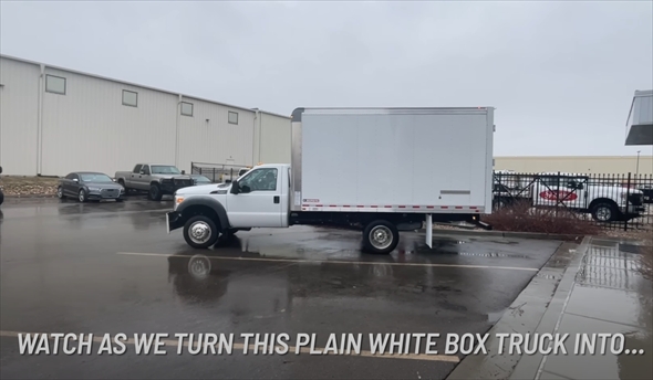 BOXトラックを冒険用車両に改造