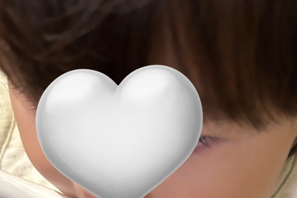 1歳の女の子の顔アップ