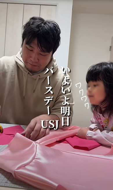 パパが娘にピーチ姫のドレスを作った