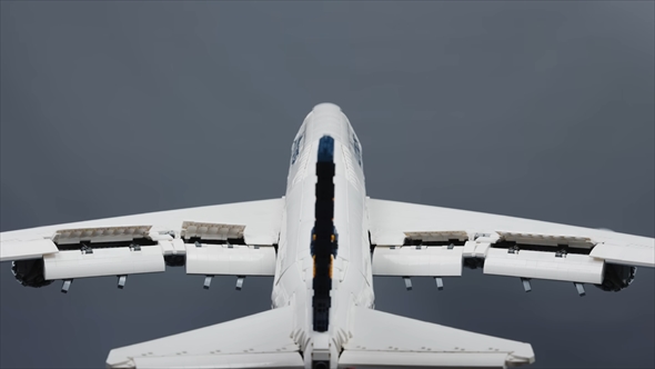 1万個以上のレゴで作ったボーイング747