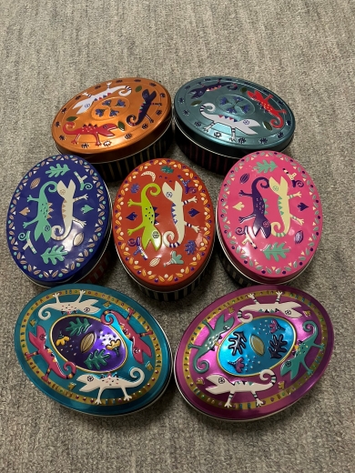販売中のトカゲ缶