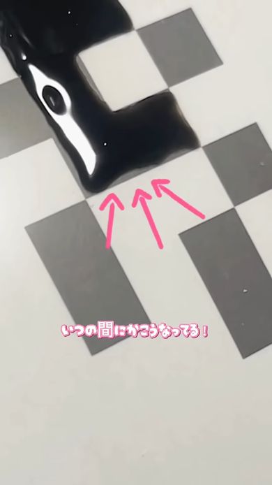 クリアファイルがレジンをはじいてしまいゆがんでしまう