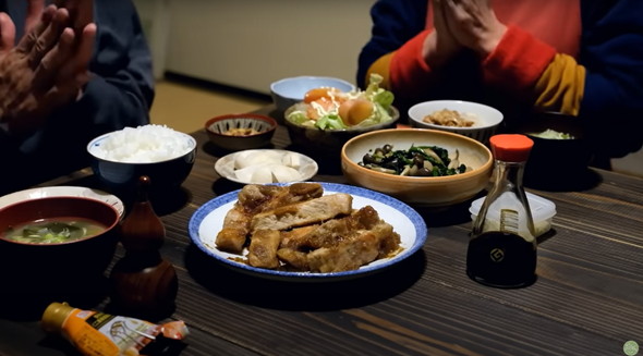 家賃1万円台で暮らす夫婦のお正月ご飯