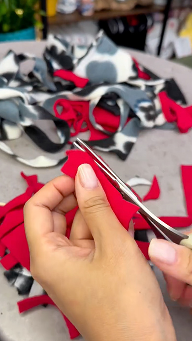 フリースのハギレで作ったファイバーアート