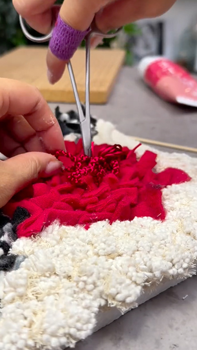 フリースのハギレで作ったファイバーアート