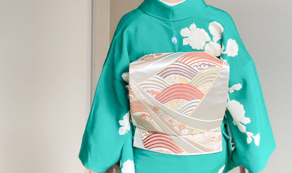 二重太鼓で結んだの帯