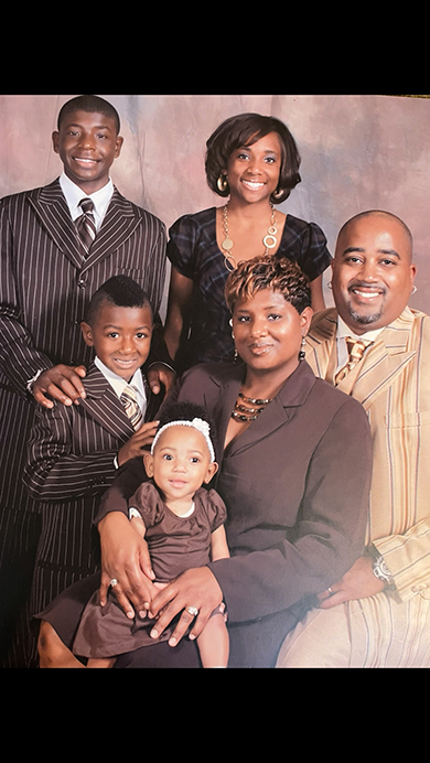 14年前の家族写真を再現