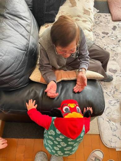 年齢差99歳の赤ちゃんとひいおばあちゃん