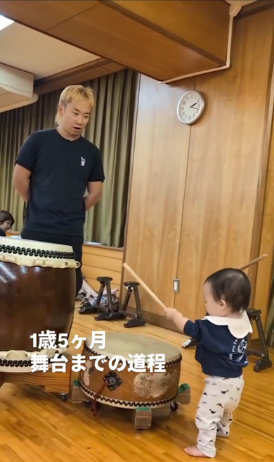 1歳5カ月 赤ちゃん 太鼓 稽古 舞台 和太鼓 子ども