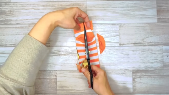 つま先と真ん中切る