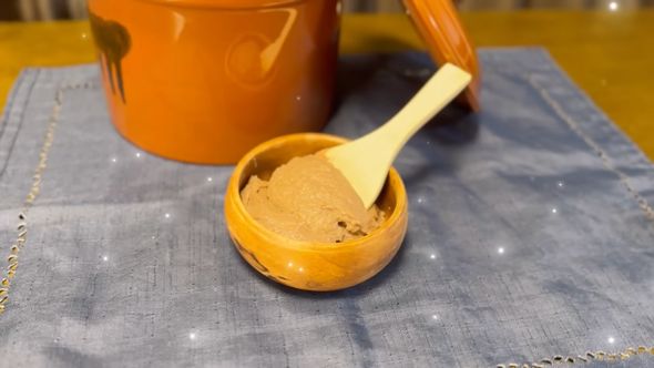 出来上がったヤブツルアズキのみそ