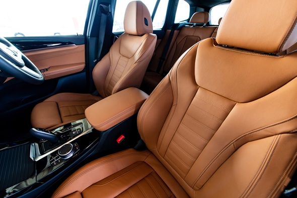 乗用車の助手席