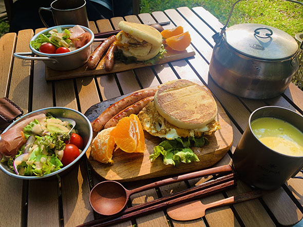 初期のキャンプ飯