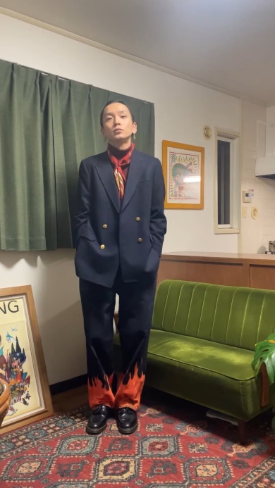 ブレザーでフォーマルに